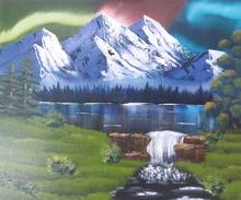 3 Berge, See mit Wasserfall im Vordergrund, Nordlicher am Himmel. Ölgemälde